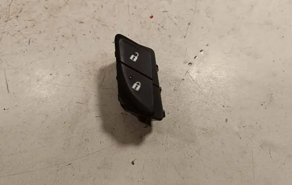 Opel Insignia B Central locking switch button 26200593
