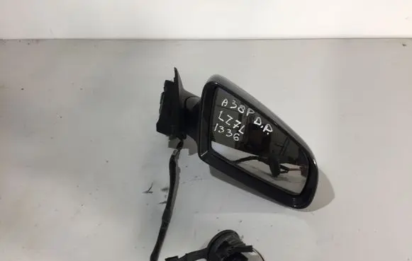 Audi A3 S3 8P Front door electric wing mirror 