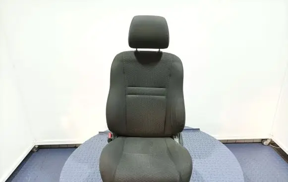 Toyota Avensis Verso Front driver seat 