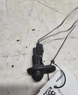 Opel Omega B2 Rear door sensor 09153612