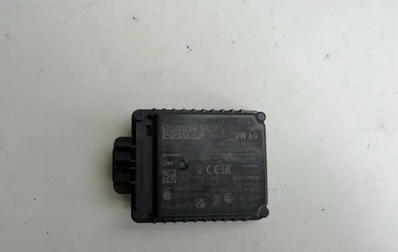 Audi Q3 8U Distronic sensor radar 2Q0907561Q