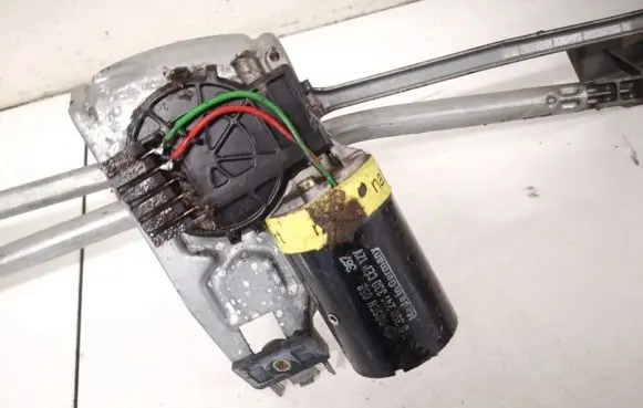 Audi 100 S4 C4 Wiper motor 0390241330