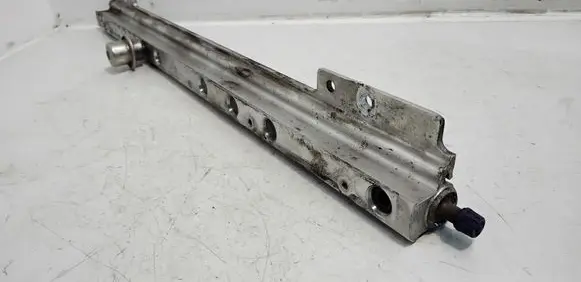 Volvo S80 Fuel main line pipe 9125225 01460055