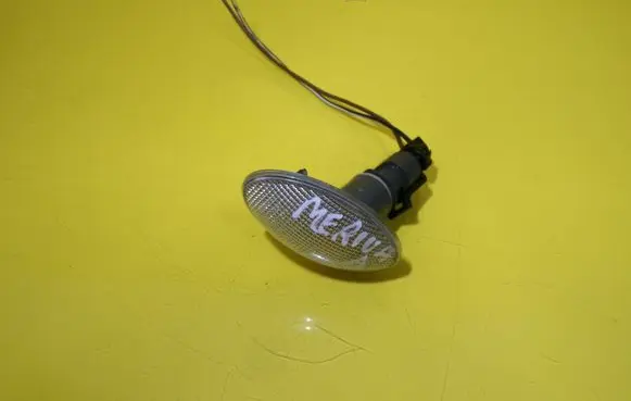 Opel Meriva A Front fender indicator light 13191554