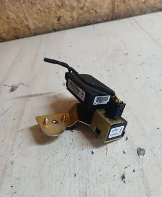 Volkswagen Golf IV ESP acceleration yaw rate sensor 1J0907657A AQRS00075220 1J0907651A