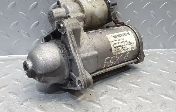 Fiat 500X Starter motor 51916168 0001170401 20160517