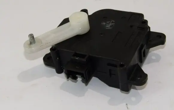 Lexus RX 330 - 350 - 400H Air flap motor/actuator 0638000610