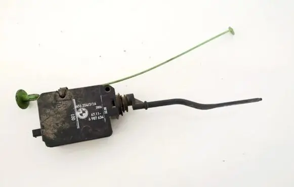 BMW X3 E83 Central locking motor 6987634