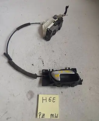 Citroen C5 Front door lock 23847829