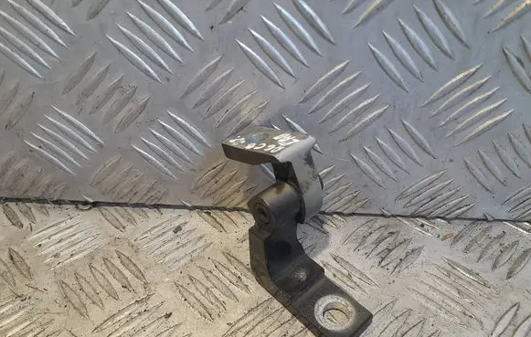 Audi A6 S6 C6 4F Front door upper hinge A046573
