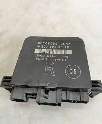 Mercedes-Benz C W202 Door control unit/module 2038206626 351391