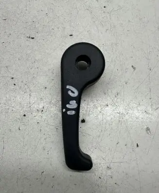 Hyundai i40 Engine bonnet (hood) release handle