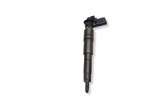 BMW 5 E60 E61 Fuel injector 7796042