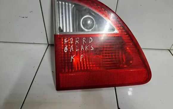 Ford Galaxy Tailgate rear/tail lights 7M5945093C 2NR964365036