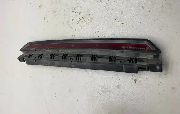 Volkswagen PASSAT B5 Third/center stoplight 1J6945097D