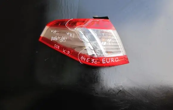 Peugeot 508 Rear/tail lights 9686779580