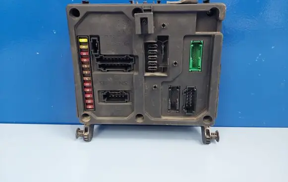 Volkswagen Sharan Fuse module 7MO962258D S108145100F