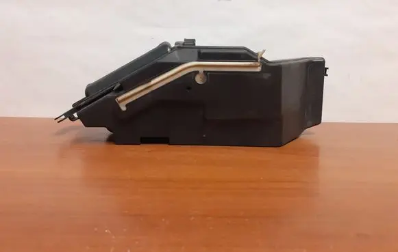 BMW 1 F40 Fuse box cover 7931 8581751