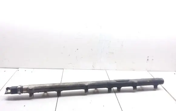 Fuel main line pipe