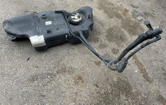 Citroen C4 II Fuel tank 9676101580