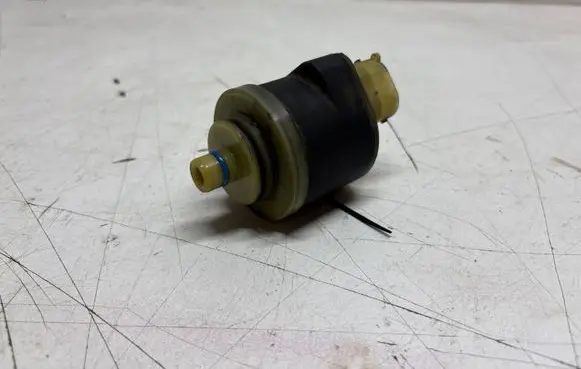 BMW 3 E90 E91 Fuel filter heater 7793673