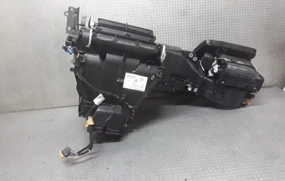 Interior heater climate box assembly