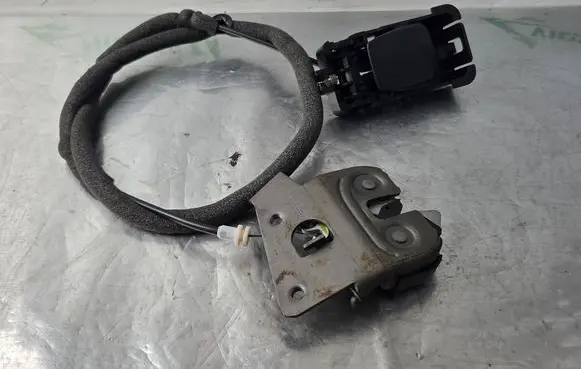 BMW 6 F06 Gran coupe Seat back rest lock catch 7240425 52107010