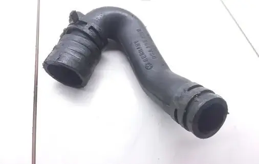Volkswagen New Beetle Breather/breather pipe/hose 06A103493N