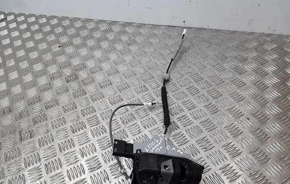 Opel Grandland X Front door lock 16943126