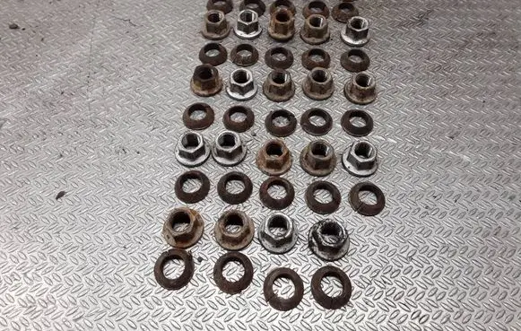 Volkswagen II LT Nuts/bolts 