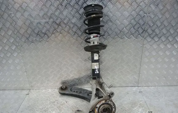 Volkswagen Golf VII Front wheel hub spindle knuckle