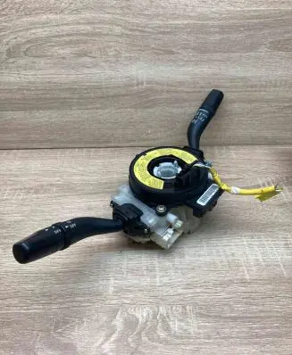 Mazda 6 Wiper turn signal indicator stalk/switch 17D253 17B122D GJ6G