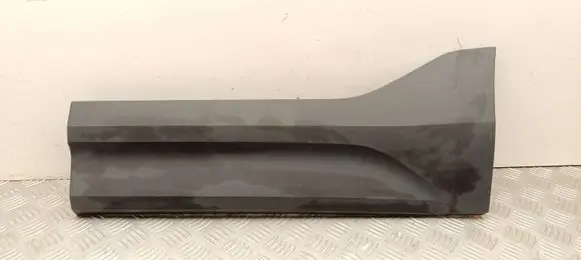 Volvo XC40 Rear door trim (molding) 32409186