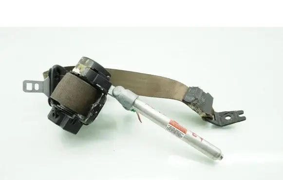 Volvo XC70 Front seatbelt 39859394