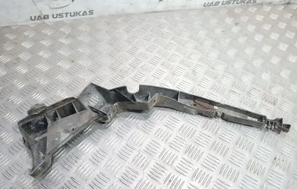 Volkswagen PASSAT B5 Front bumper mounting bracket 3B0807049C
