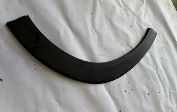 Dacia Duster III Fender trim (molding) 