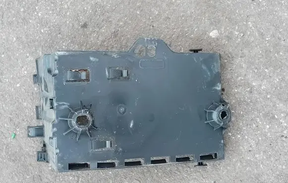 Peugeot Partner Battery box tray 9663615380 04010A100