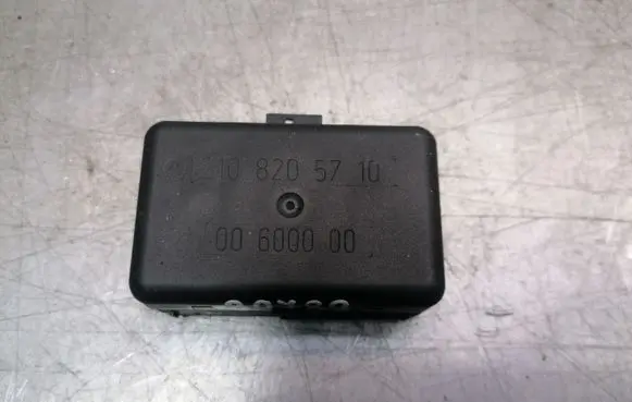Mercedes-Benz C W203 Rain sensor 2108205710