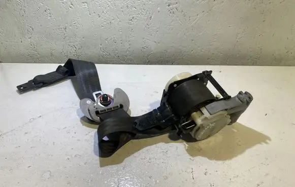 KIA Sportage Front seatbelt 888203U200ED