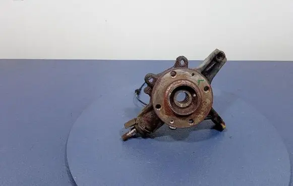 Citroen C4 Grand Picasso Front wheel hub spindle knuckle