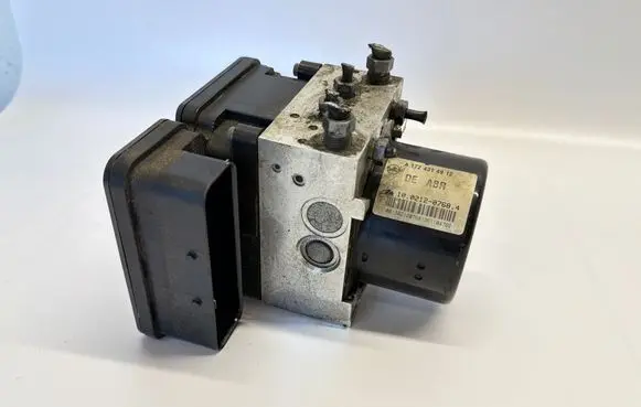 Mercedes-Benz C W204 ABS Pump A1729011102 A1724314912 100092623723