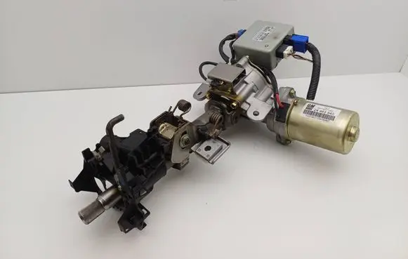 Opel Corsa C Power steering pump 24463940 24463937