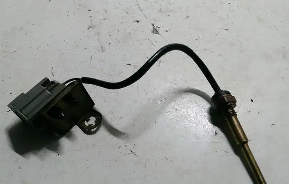 Ford Mondeo Mk III Exhaust gas temperature sensor 988F6G004CB