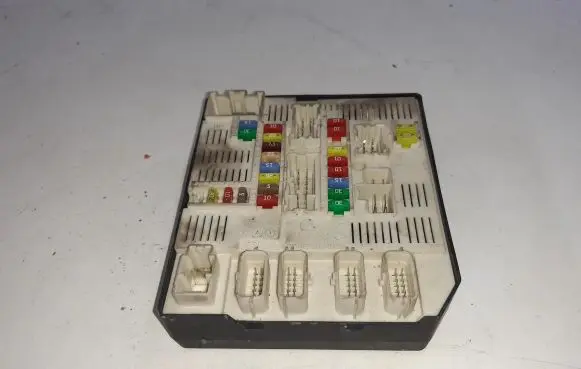 Renault Megane III Fuse module 284B65125R