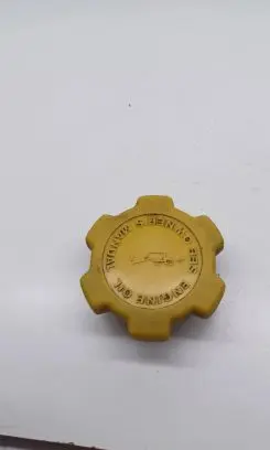 Subaru Impreza III Oil filler cap 