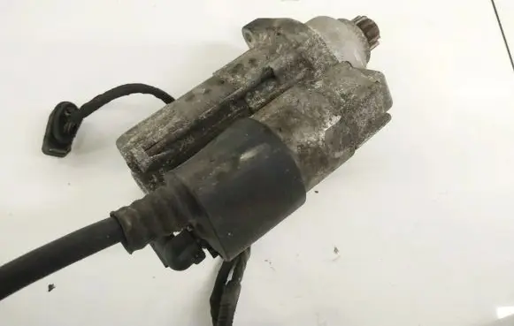 Volkswagen PASSAT B6 Starter motor 02m911024a