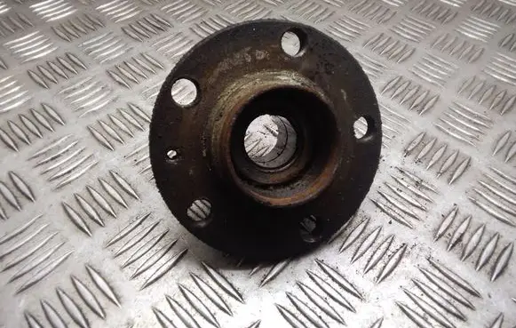 Audi A2 Rear wheel hub