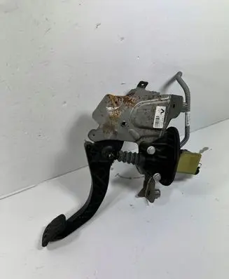 Renault Scenic IV - Grand scenic IV Brake pedal bracket assembly 