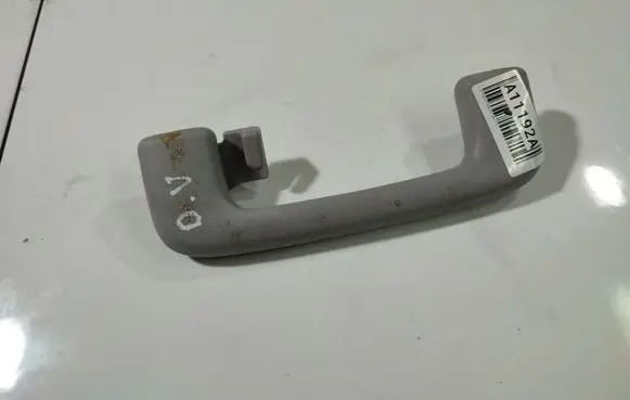 Mitsubishi Grandis Front interior roof grab handle 