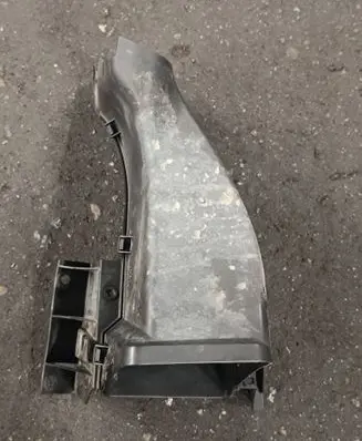 BMW X5 E53 Brake cooling air channel/duct 51717121616 7121616